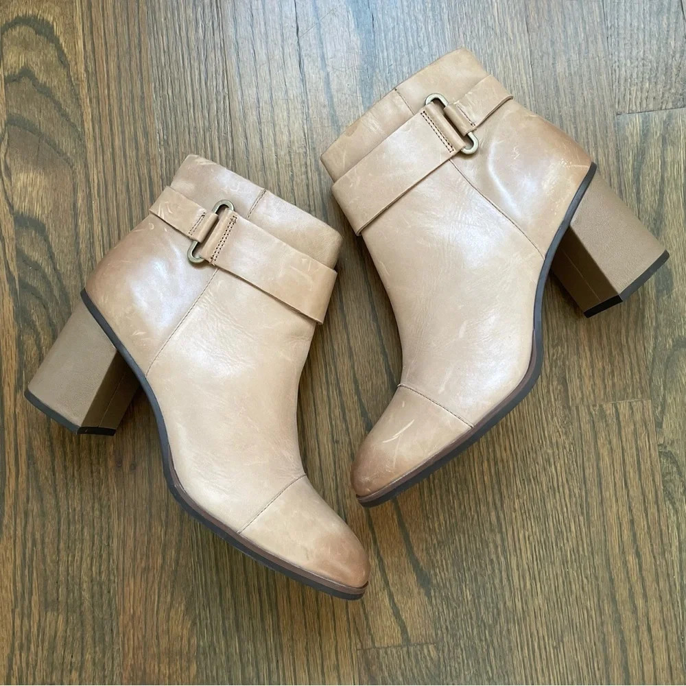 NWOT KORKS Kork-Ease Decola Tan Leather Ankle Boots Women’s 11